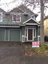 Building Photo - 6584 NE Dogwood St