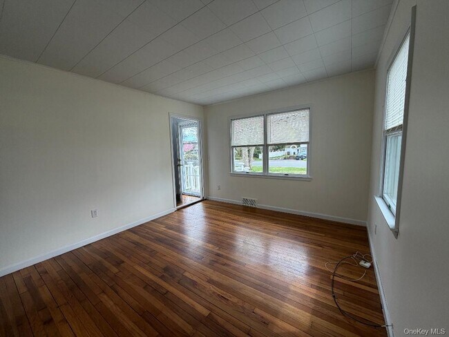 Building Photo - 17 Eastover Rd