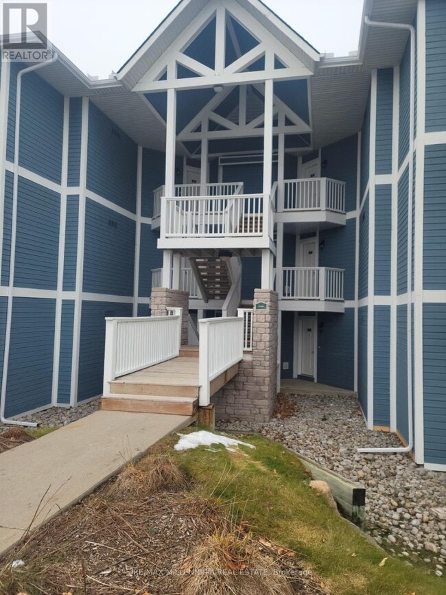 Building Photo - 90 Highland Dr