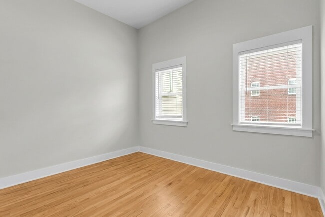 Photo - 137 Calhoun St Townhome