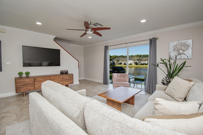 Foto del edificio - 16081 Sierra Palms Dr