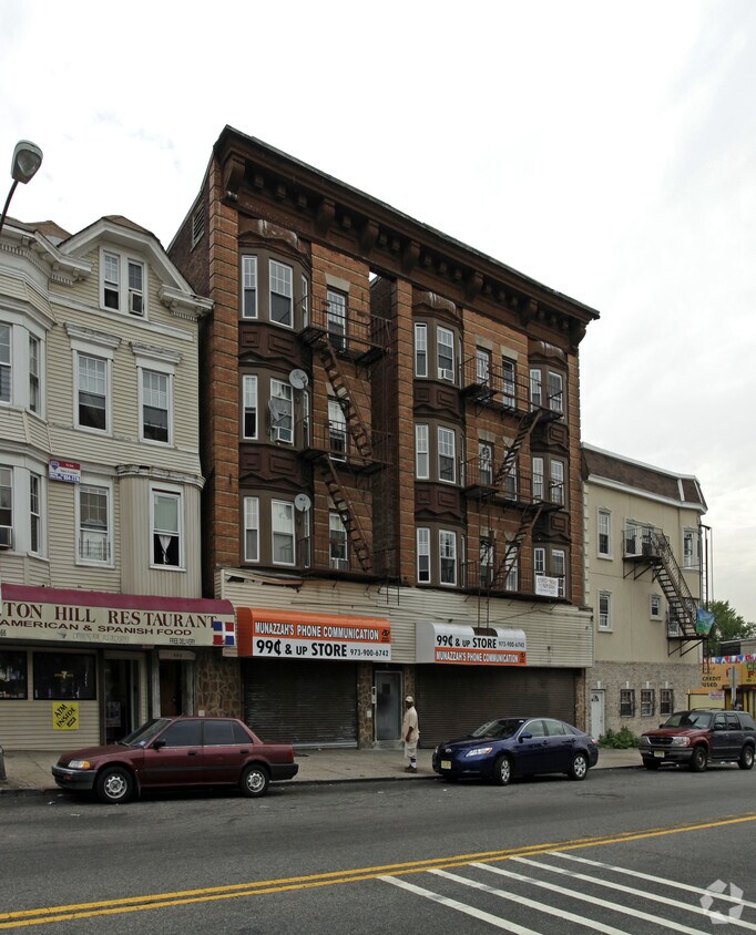 Foto principal - 491 Clinton Ave