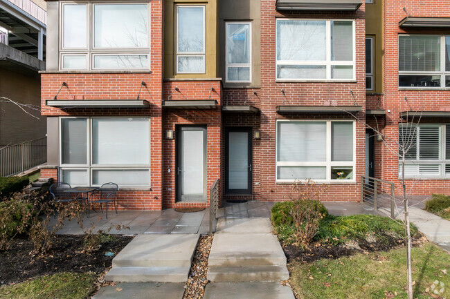 Terraza Mill Creek - Mill Creek Terrace