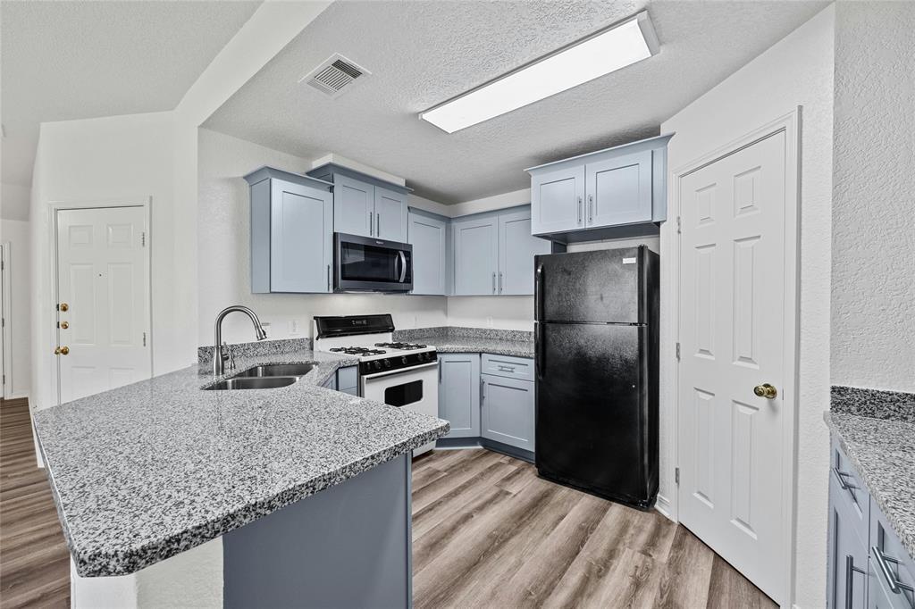 Primary Photo - 502 Rockmoor Dr