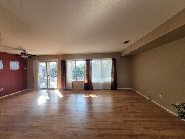 Foto del edificio - Sun City Lincoln Hills Pinehill model