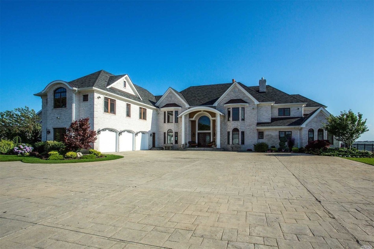Foto principal - 130 Wagstaff Ln