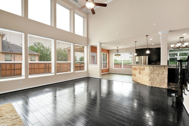 Foto del edificio - Spacious 5-Bedroom Beauty in Estonia –  with Community Perks!