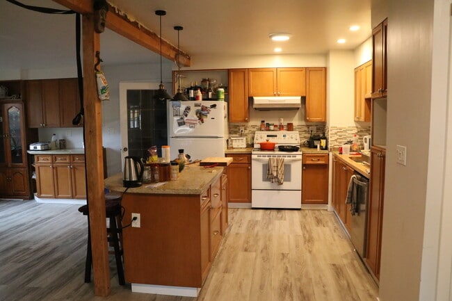 Building Photo - 2771 Vargo Rd