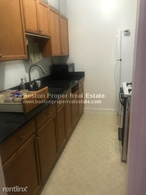 Building Photo - 1 br, 1 bath  - 135 Newbury St Fl 2