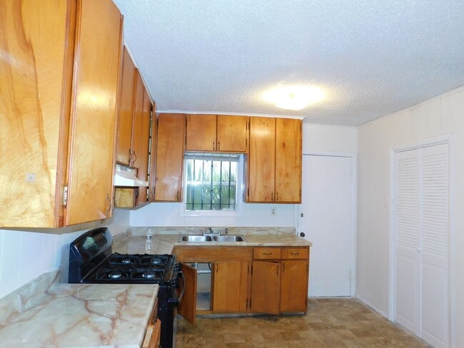 Building Photo - JEFFERSON HEIGHTS SUBDIVISION