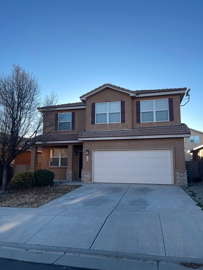 Building Photo - 919 Molten Pl NW