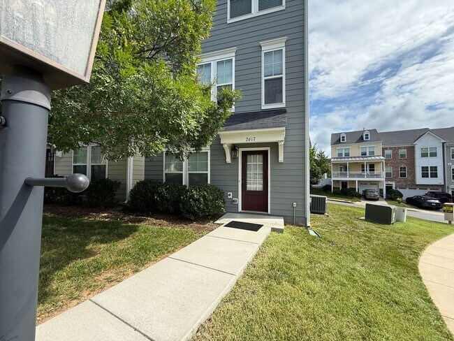 Building Photo - 2617 Avinity Pl