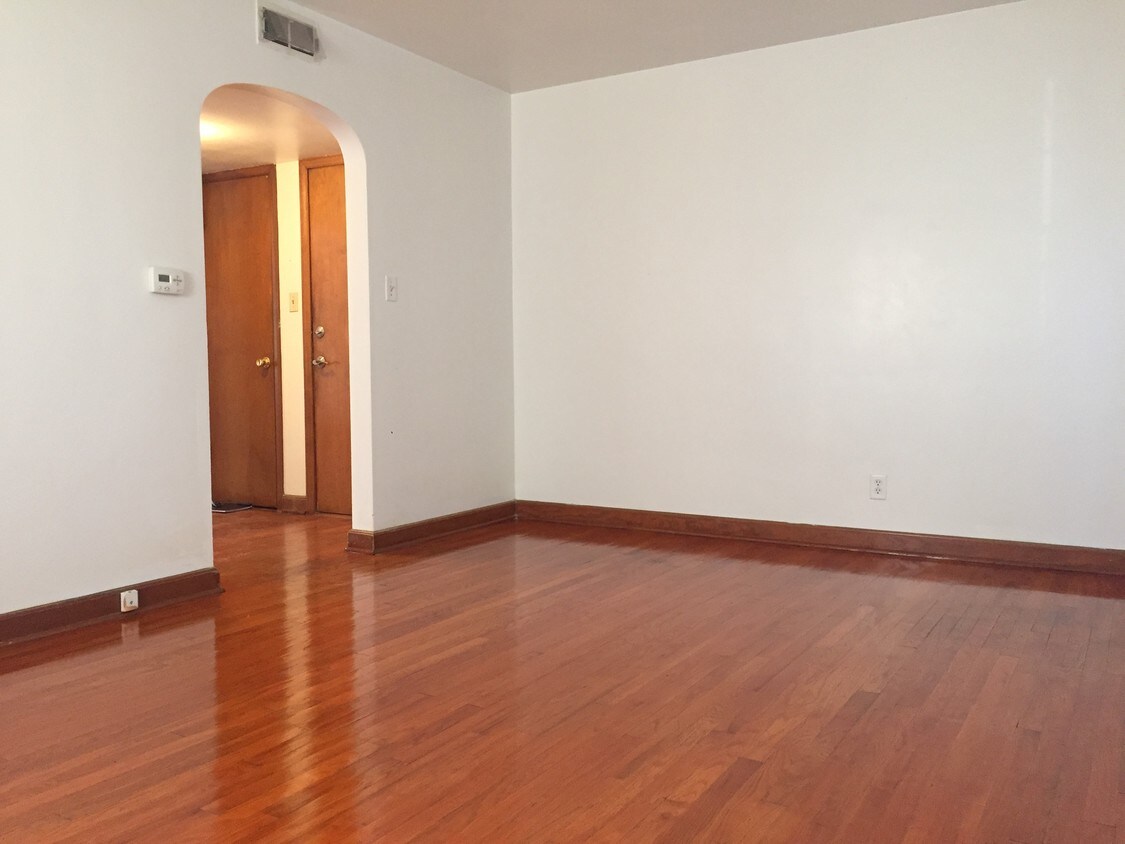 Primary Photo - 205 S 65th St