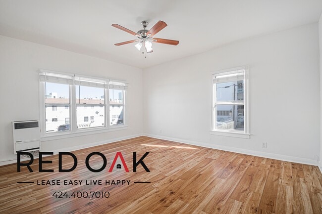 Building Photo - 1056 Normandie Ave