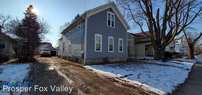 Building Photo - 3 br, 1 bath Apartment - 749 Woodland Ave,