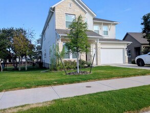 Building Photo - 109 Monterey Oak Trl