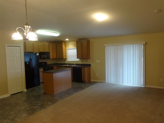 Building Photo - 6421 Pinewood Hills Dr