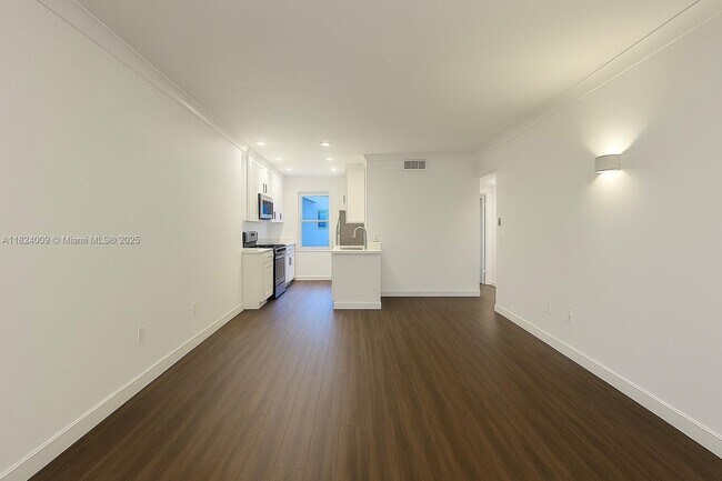 Foto del edificio - 1446 Lenox Ave.
