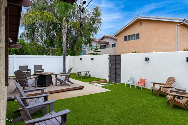 Foto del edificio - 5209 Wavecrest Way