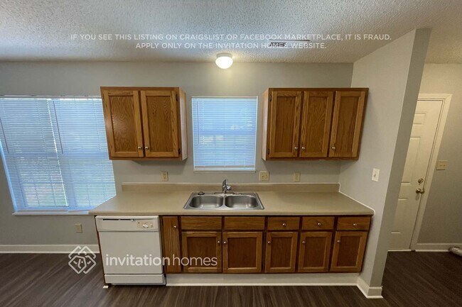 Foto del edificio - 1409 Ridgewood Dr