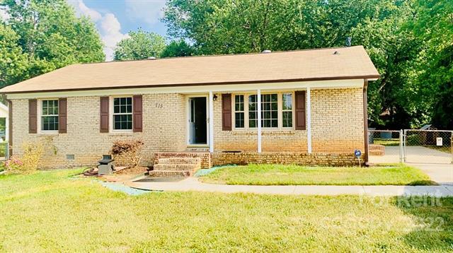Primary Photo - 715 Tom Hunter Rd