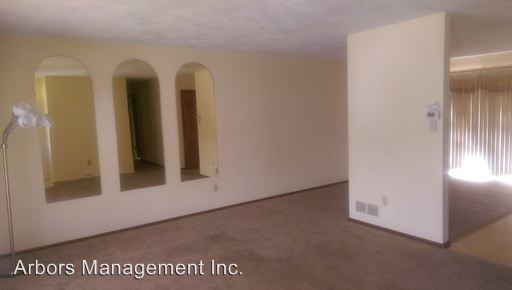Building Photo - 2246 Chapparal Dr