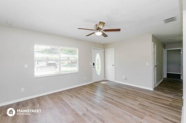 Foto del edificio - 412 13TH ST NE, RUSKIN, FL 33570