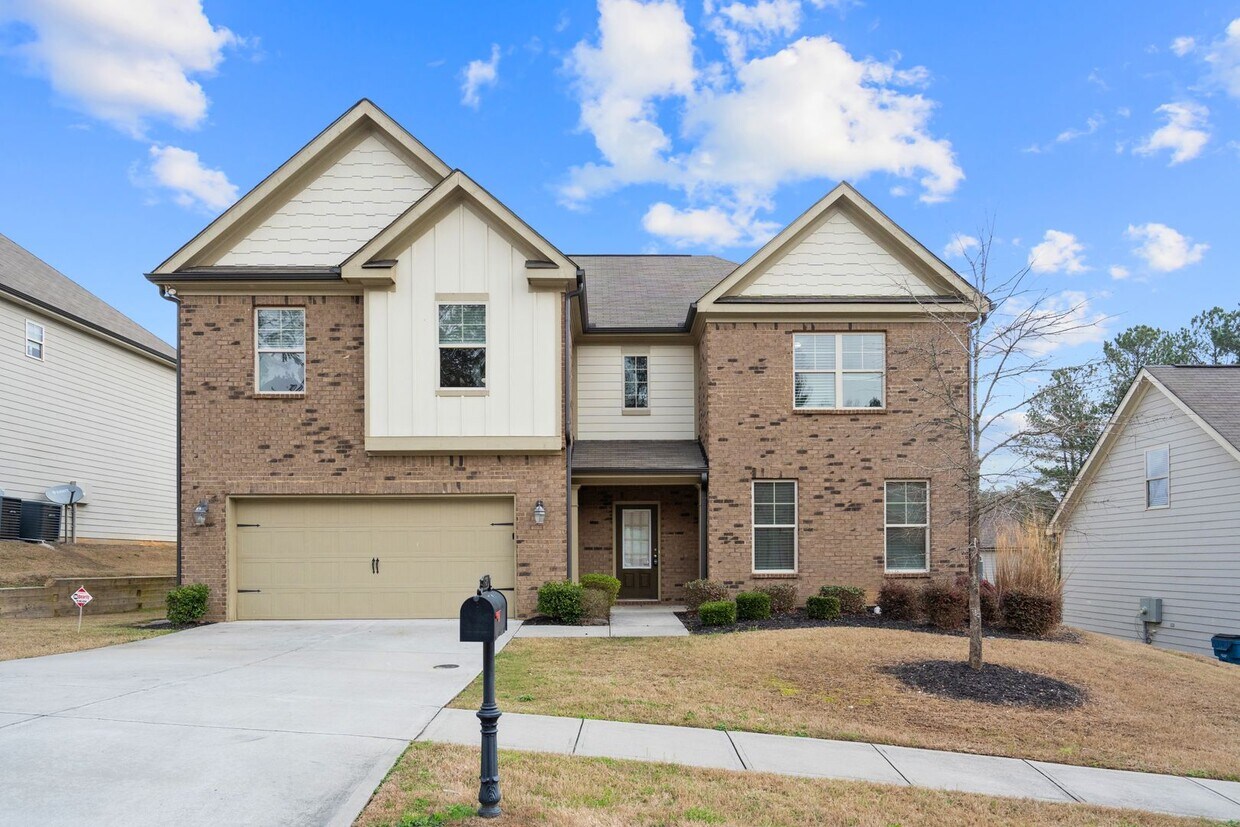 Primary Photo - 5 Bedroom Single Family Home In Lawrencevi...