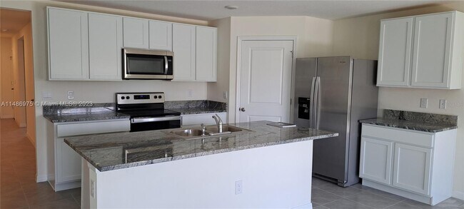 Foto del edificio - 4766 SW 86th Ln