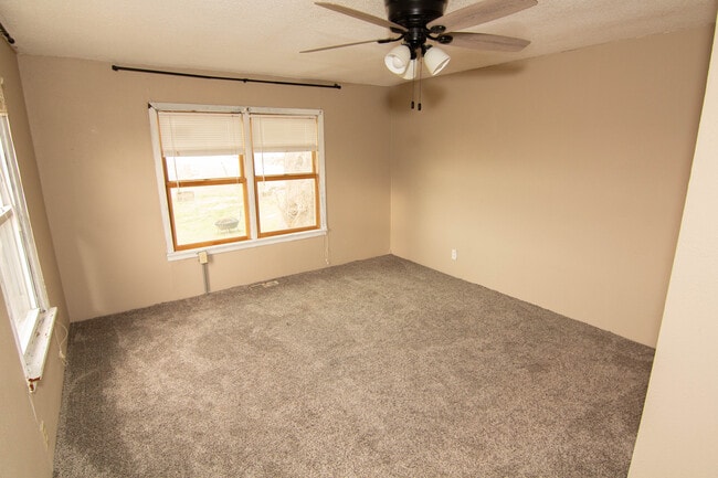 Bedroom - 1538 Starline Ave