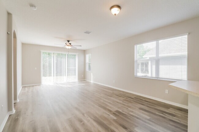 Foto del edificio - 5850 Sweet William Terrace