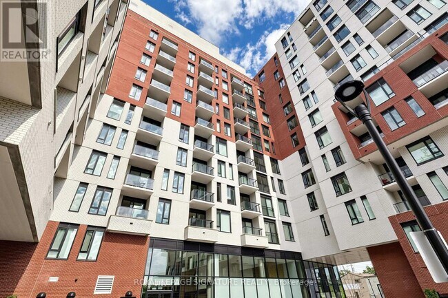 Building Photo - 3100 Keele St