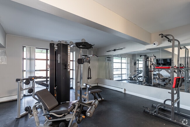 Gimnasio - Hartford Portfolio