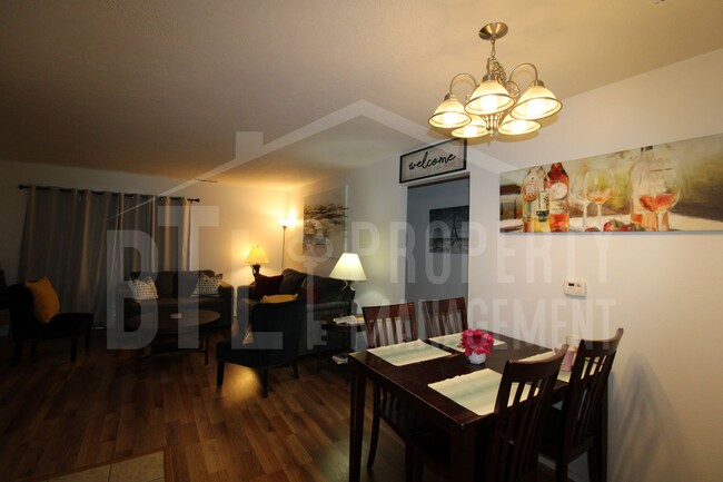 Foto del edificio - Beautiful 3-Bedroom Home Near the Branson Strip