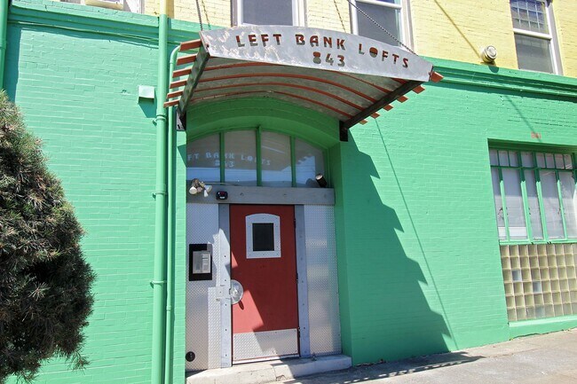 Foto del edificio - 843 N Knott St