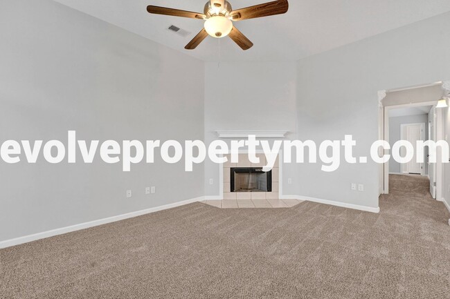 Building Photo - Newly Renovated Cordova Home!