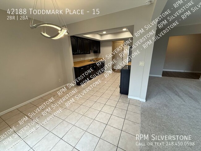 Building Photo - Beautiful and Updated 2 Bed 2 Bath Condo, ...