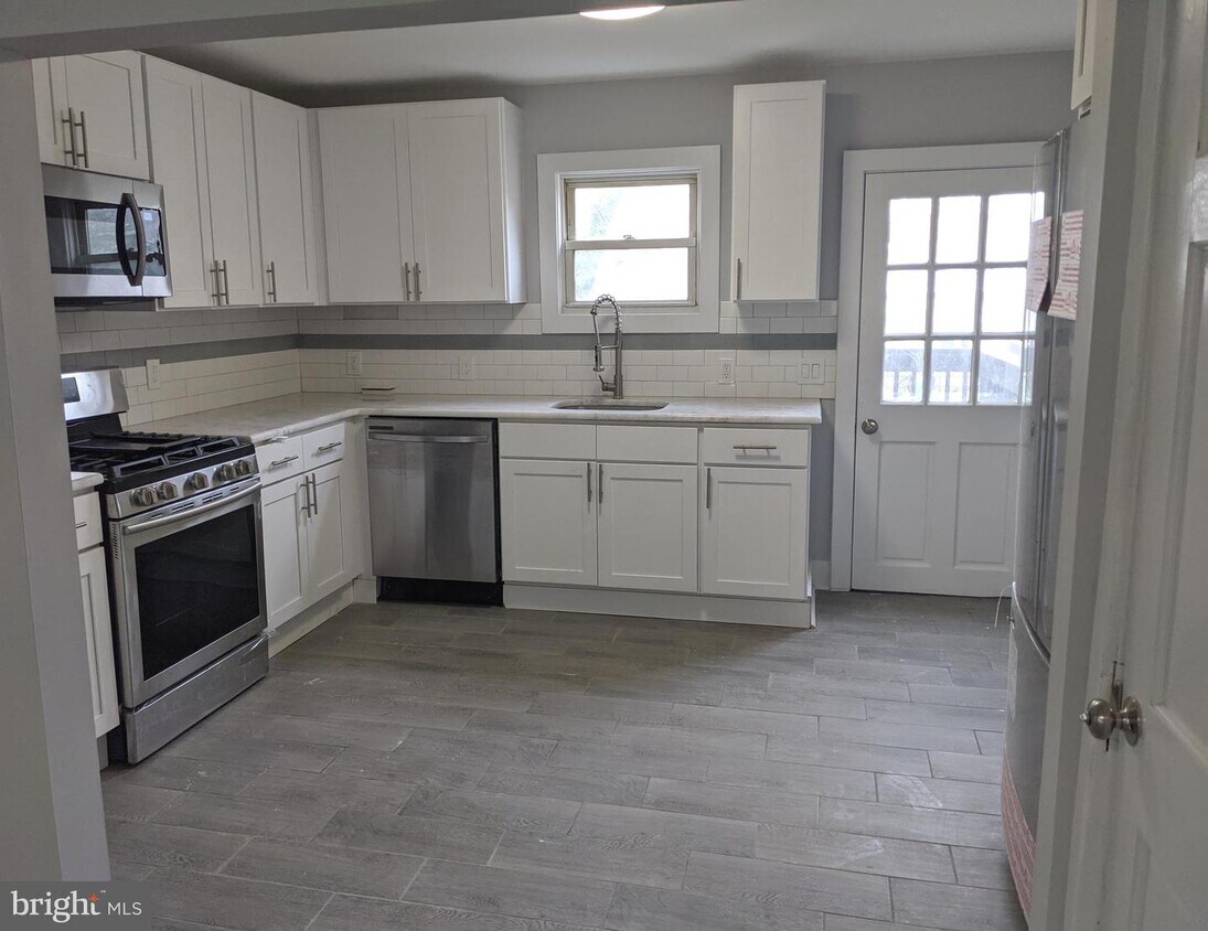 Foto principal - 217 Taylor St