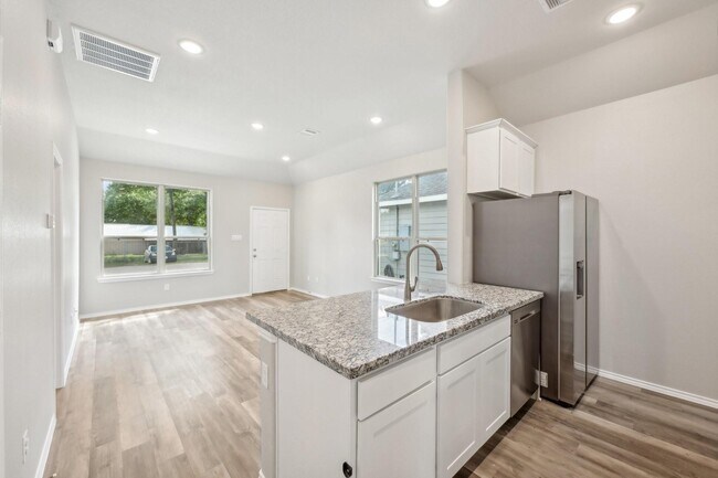 Building Photo - 16724 E Forrestal St