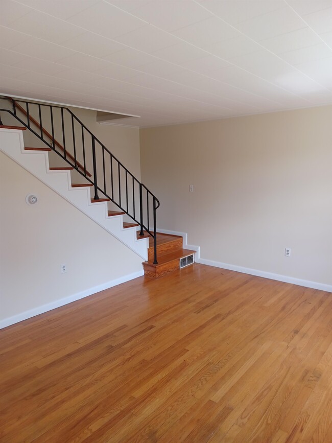 Foto del edificio - 222 E Whitlock Ave