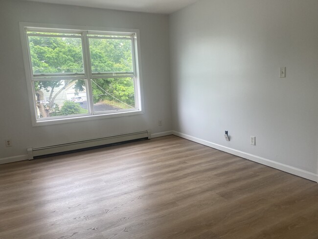 master bedroom - 18 Sherburne Ave