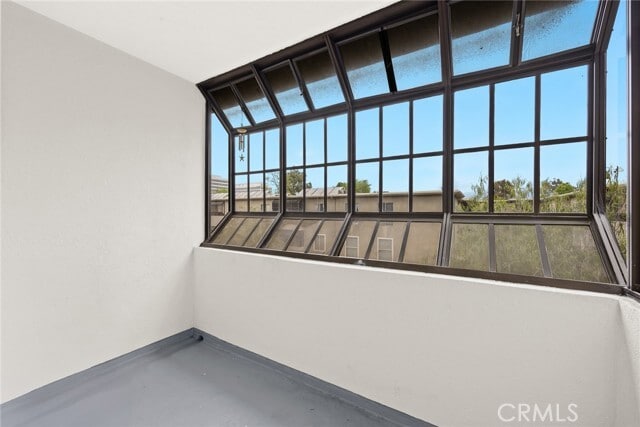 Building Photo - 339 S Catalina Ave