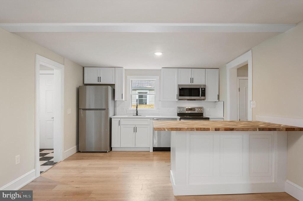 Foto principal - 553 Highland Ave