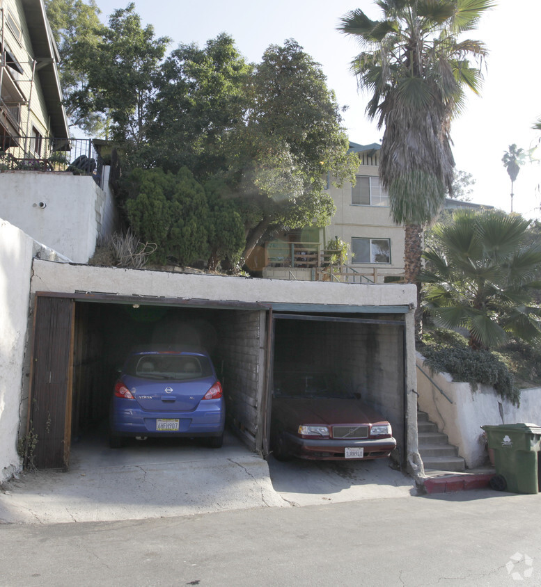 Primary Photo - Silverlake Triplex