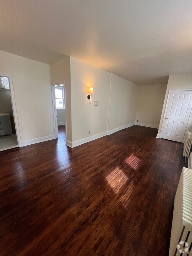 Apartments for rent in Paoli PA with Hardwood Floors 1 Rentals