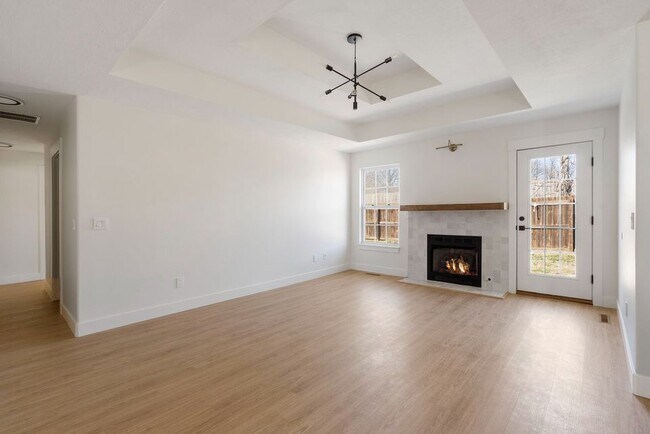 Building Photo - 3279 W Kingsley St
