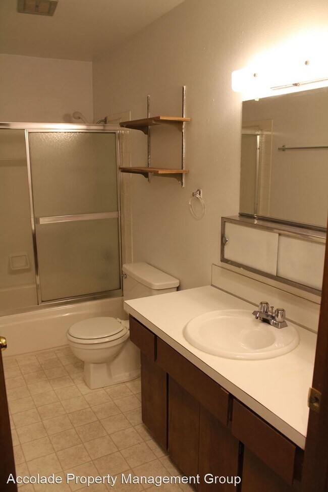 Foto del edificio - 1213 N Delphine St