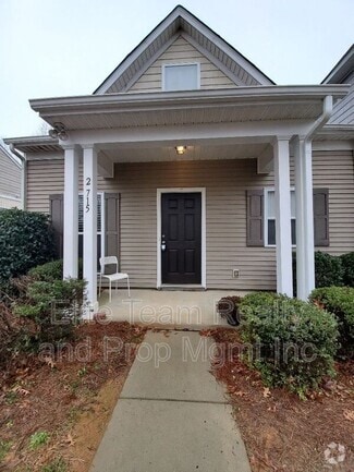 Building Photo - 2715 Meadow Knoll Dr