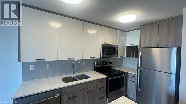 Photo du bâtiment - 49 Walnut St S