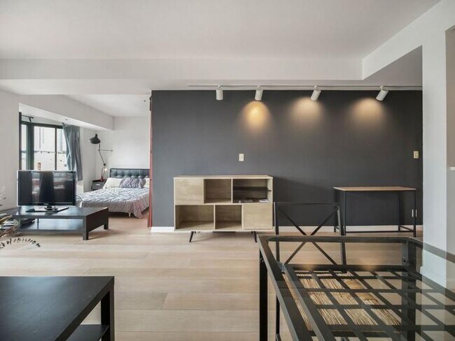 Building Photo - 1 bedroom in San Francisco CA 94102